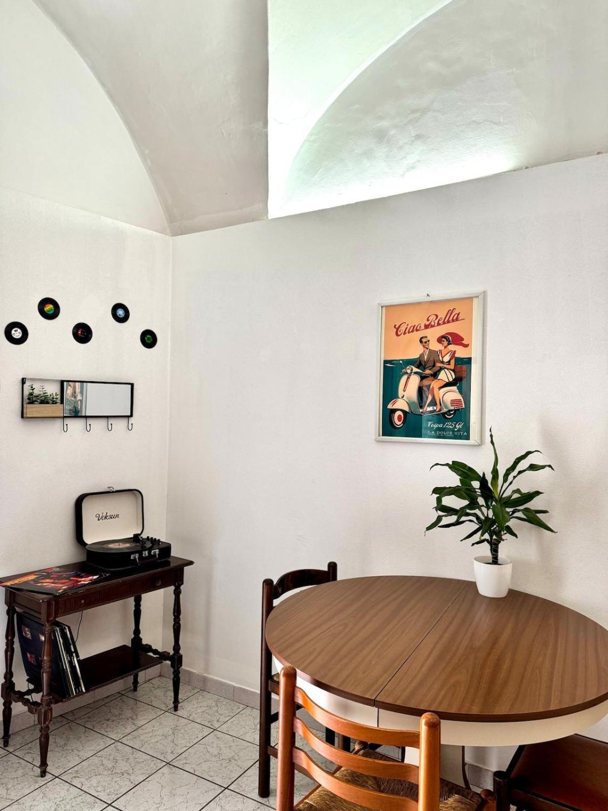 Agata's Vintage Flat Appartamento Aeroporto di Catania Fontana Rossa